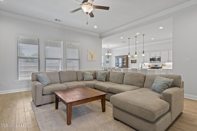 9355 Taylor Place, Ocean Springs, MS 39564