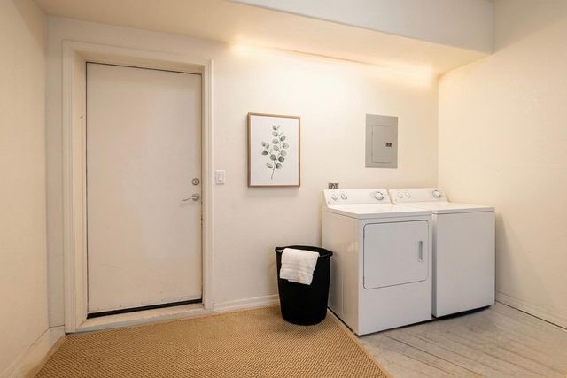 2801 N LITCHFIELD Road 54, Goodyear, AZ 85395