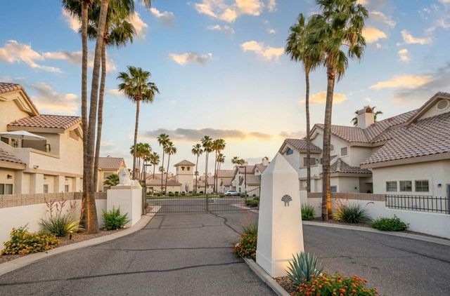 2801 N LITCHFIELD Road 54, Goodyear, AZ 85395