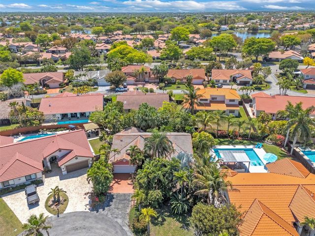 15012 SW 45th Ln, Miami, FL 33185