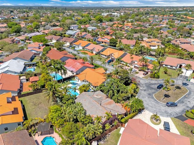 15012 SW 45th Ln, Miami, FL 33185