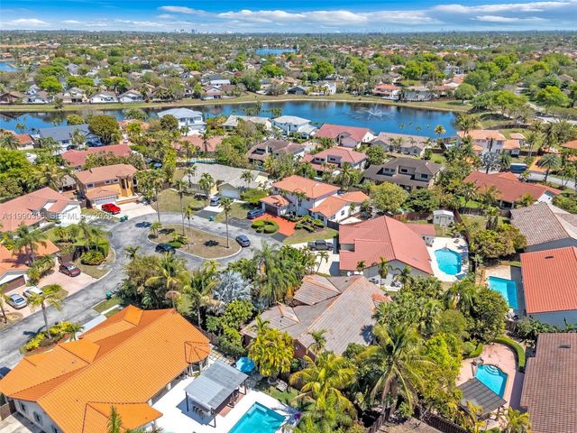 15012 SW 45th Ln, Miami, FL 33185