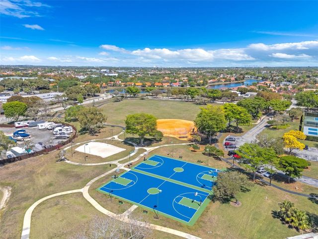 15012 SW 45th Ln, Miami, FL 33185