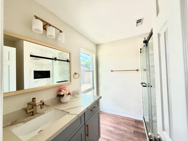 8911 Hendon Lane, Houston, TX 77036