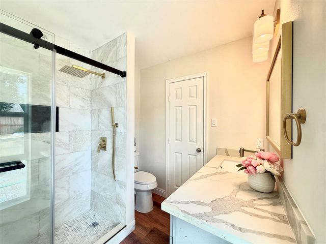 8911 Hendon Lane, Houston, TX 77036