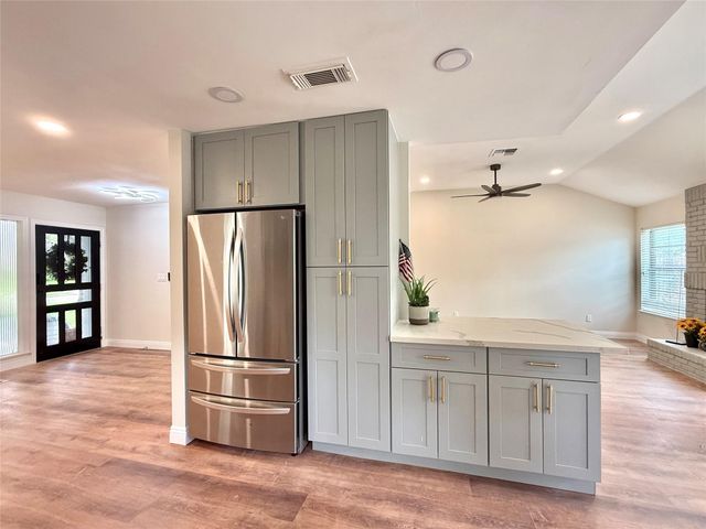 8911 Hendon Lane, Houston, TX 77036
