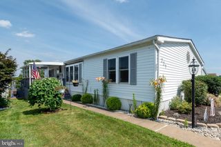 227 GREYFIELD DR, Lancaster, PA 17603
