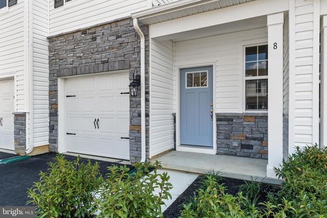 8 ANNA LN, Westampton, NJ 08060