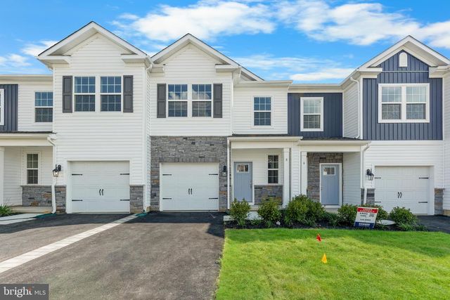 8 ANNA LN, Westampton, NJ 08060