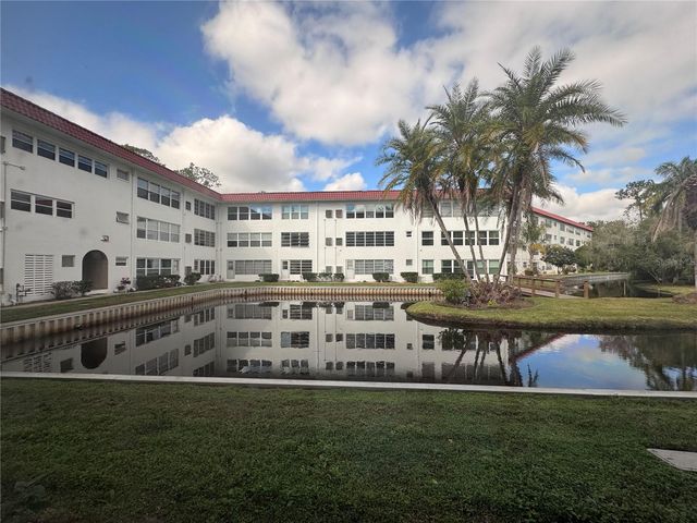 100 EL CAMINO DRIVE 111, Winter Haven, FL 33884