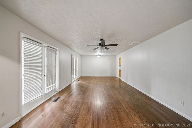 306 E 16th Street, Claremore, OK 74017