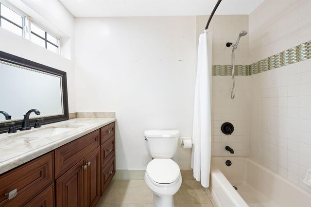2011 NE 55TH Street, Fort Lauderdale, FL 33308