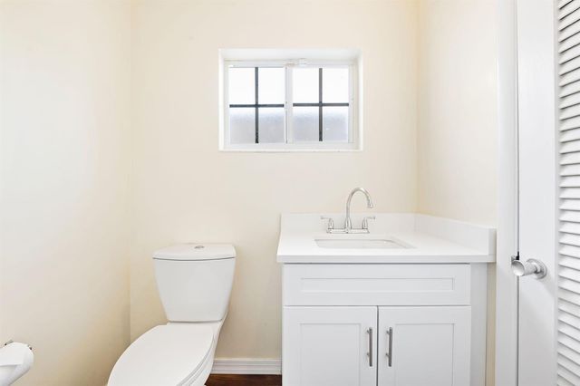 2011 NE 55TH Street, Fort Lauderdale, FL 33308