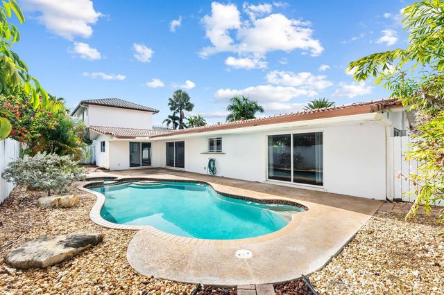 2011 NE 55TH Street, Fort Lauderdale, FL 33308