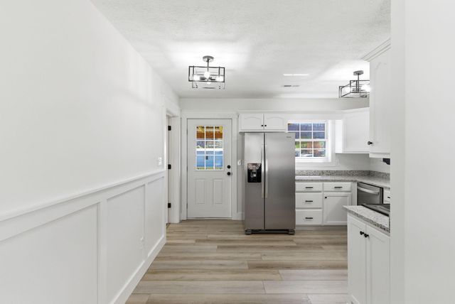 189 Scarlets Way, Bronston, KY 42518