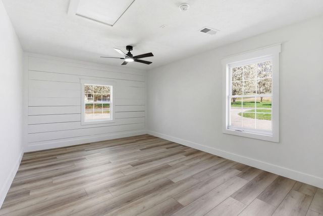 189 Scarlets Way, Bronston, KY 42518