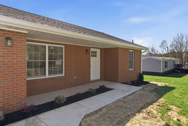 189 Scarlets Way, Bronston, KY 42518