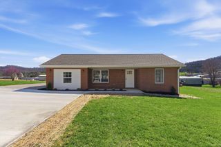 189 Scarlets Way, Bronston, KY 42518