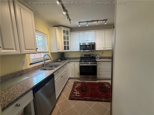 3707 Virginia Avenue Se, Charleston, WV 25304