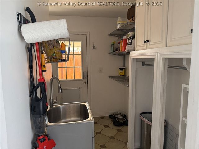 3707 Virginia Avenue Se, Charleston, WV 25304