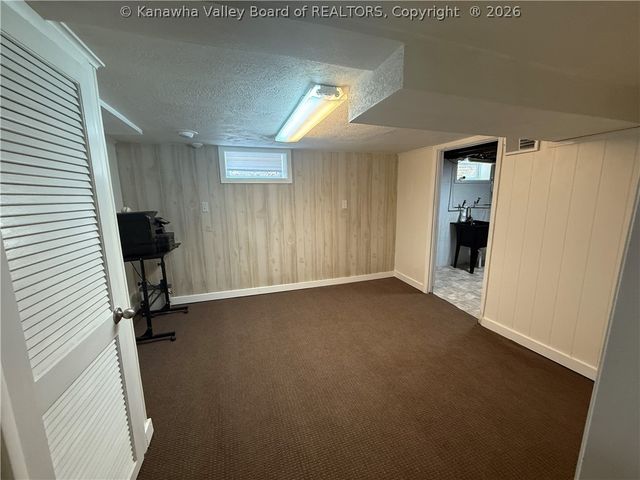 3707 Virginia Avenue Se, Charleston, WV 25304