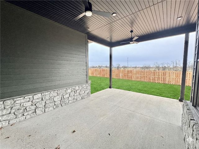 901 Greenhorn Street, Bentonville, AR 72712