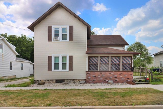 213 E Centralia STREET, Elkhorn, WI 53121