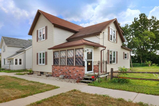 213 E Centralia STREET, Elkhorn, WI 53121