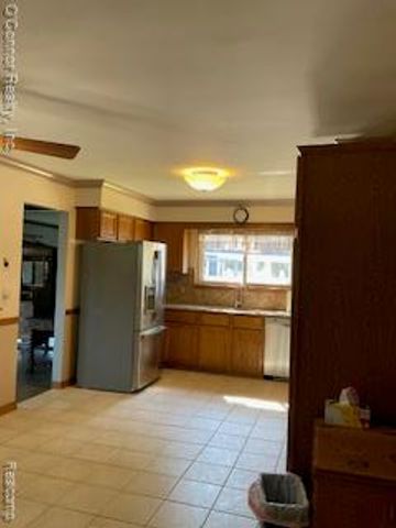 39480 Baroque Boulevard, Clinton Township, MI 48038
