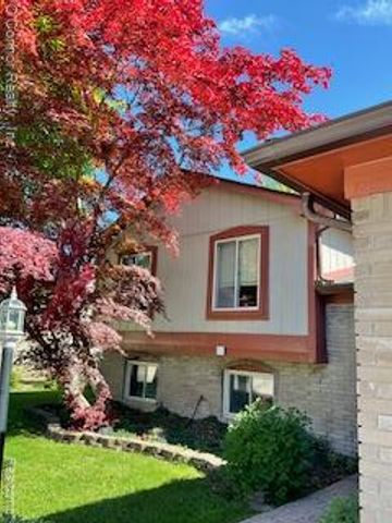 39480 Baroque Boulevard, Clinton Township, MI 48038