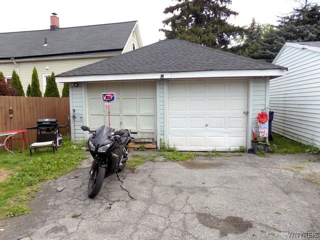 745 Mckinley Parkway, Buffalo, NY 14220