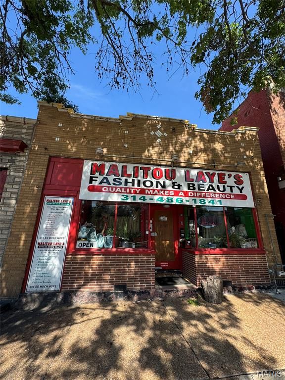 2703 S Jefferson Avenue, St Louis, MO 63118