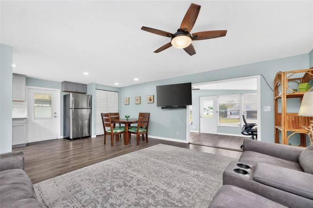 258 VIA DE LUNA, Englewood, FL 34224