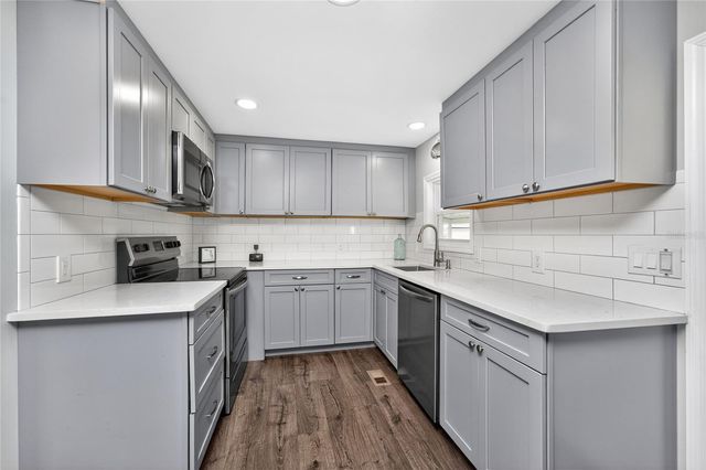 258 VIA DE LUNA, Englewood, FL 34224