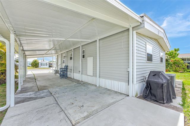 258 VIA DE LUNA, Englewood, FL 34224