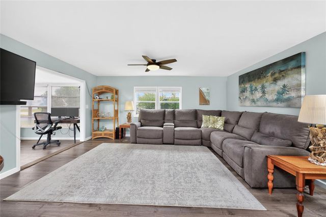 258 VIA DE LUNA, Englewood, FL 34224
