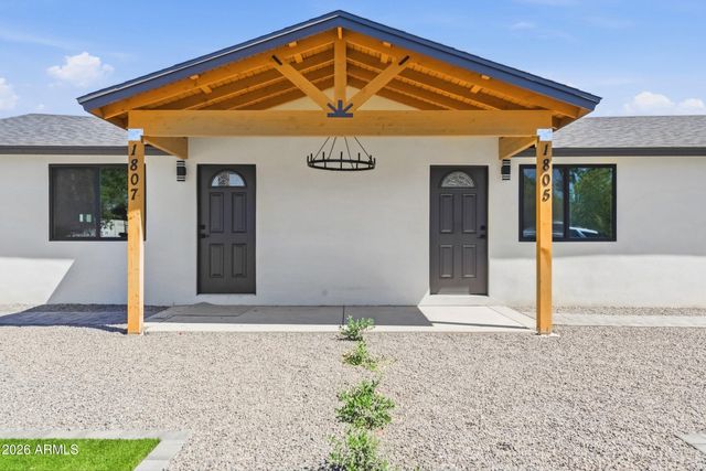 1805 N 31ST Street, Phoenix, AZ 85008