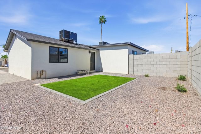 1805 N 31ST Street, Phoenix, AZ 85008