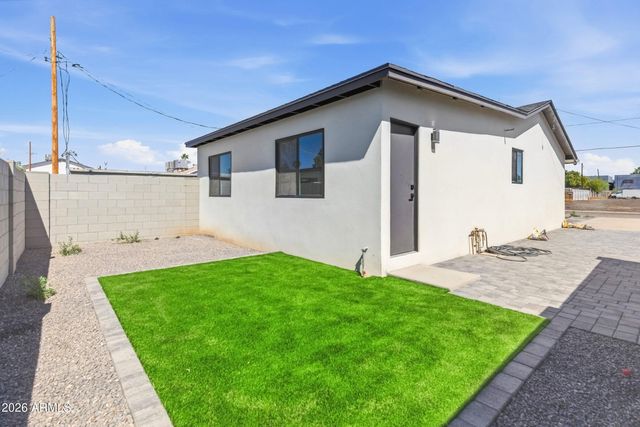 1805 N 31ST Street, Phoenix, AZ 85008