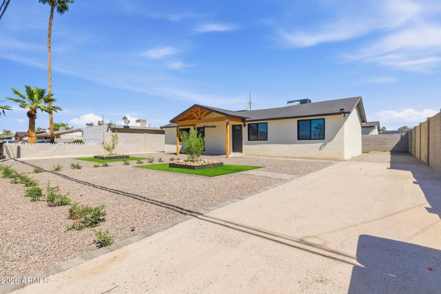 1805 N 31ST Street, Phoenix, AZ 85008