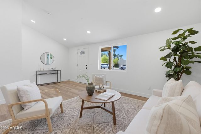 1805 N 31ST Street, Phoenix, AZ 85008