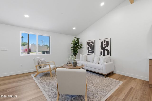 1805 N 31ST Street, Phoenix, AZ 85008