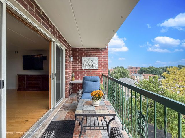 8540 W Foster Avenue 503, Norridge, IL 60706