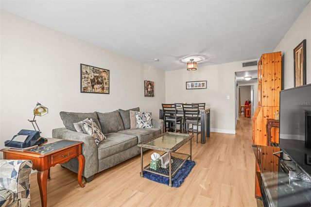 242 SKY LOCH DRIVE E, Dunedin, FL 34698