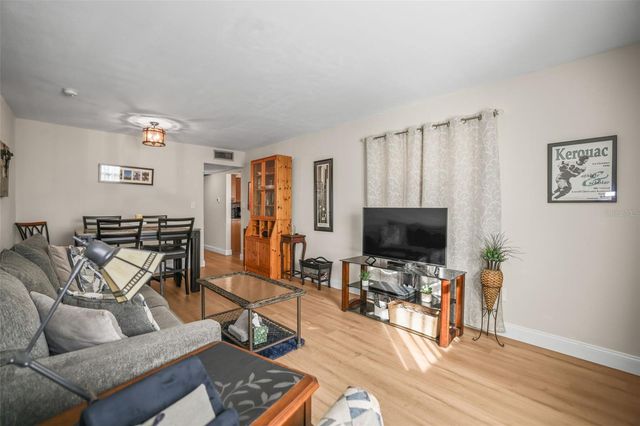 242 SKY LOCH DRIVE E, Dunedin, FL 34698