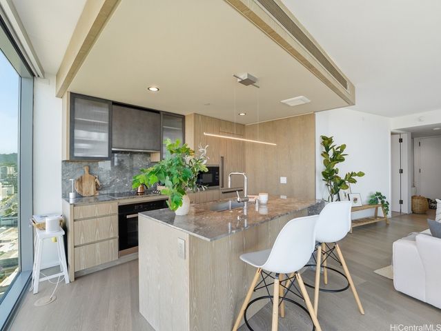1000 Auahi Street 2901, Honolulu, HI 96814