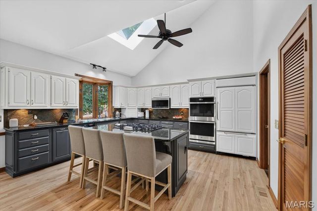 14673 Summer Blossom Lane, Chesterfield, MO 63017