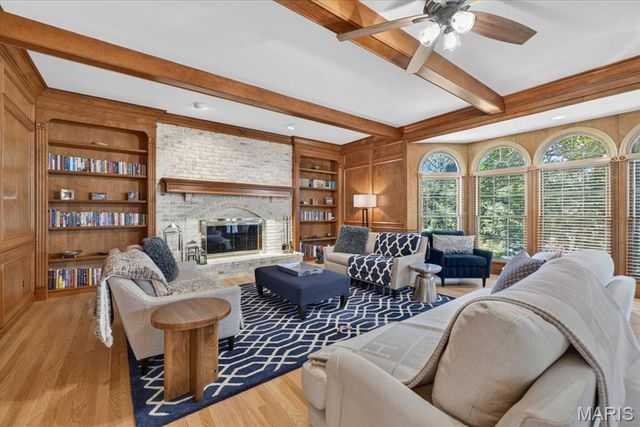 14673 Summer Blossom Lane, Chesterfield, MO 63017