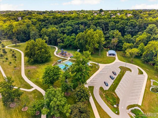 14673 Summer Blossom Lane, Chesterfield, MO 63017