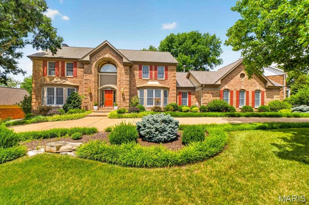 14673 Summer Blossom Lane, Chesterfield, MO 63017